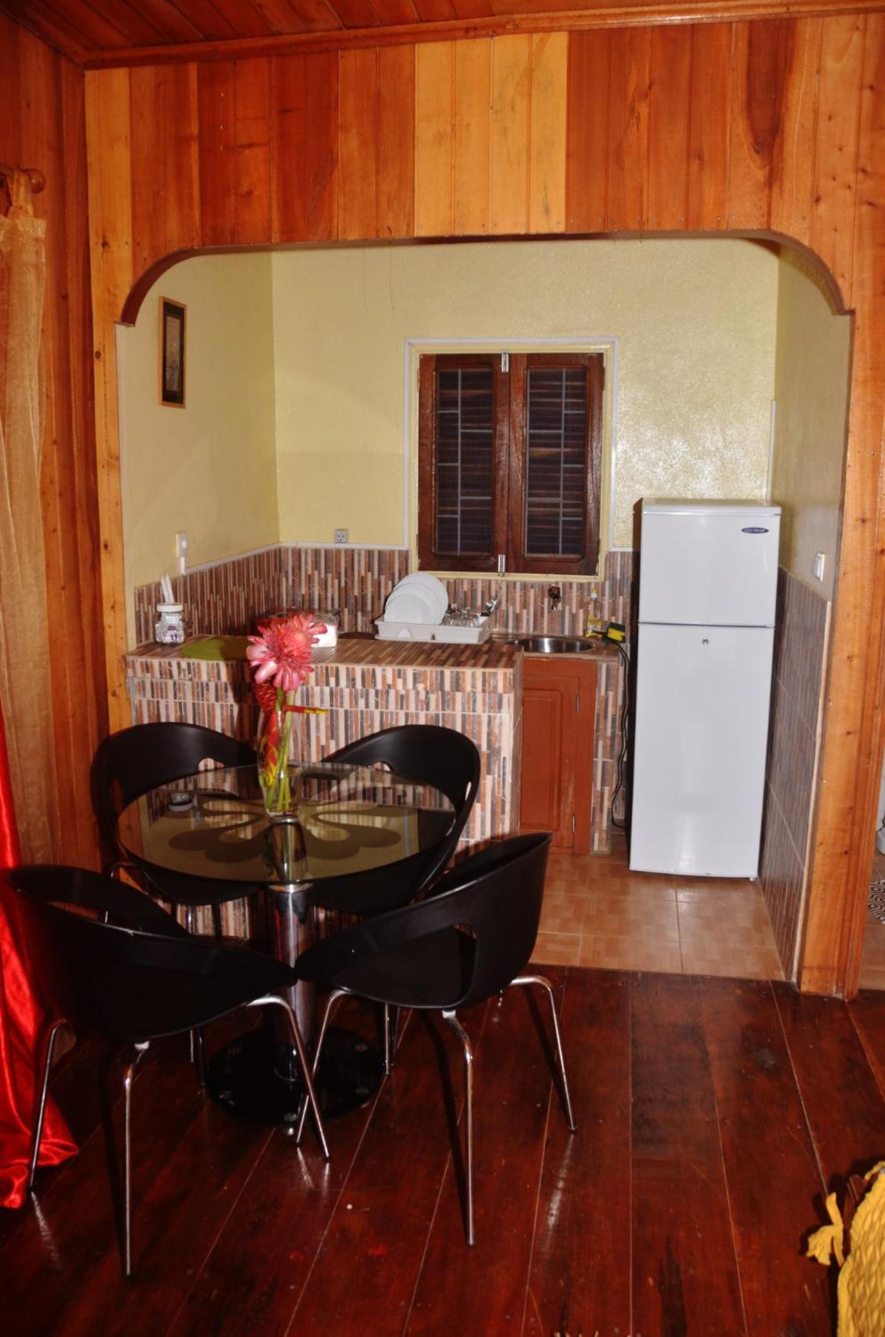 Guest House Quinta Natural Bangalots Graca Ngoại thất bức ảnh